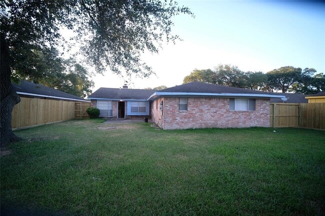 Building Photo - 12327 Bexley Dr