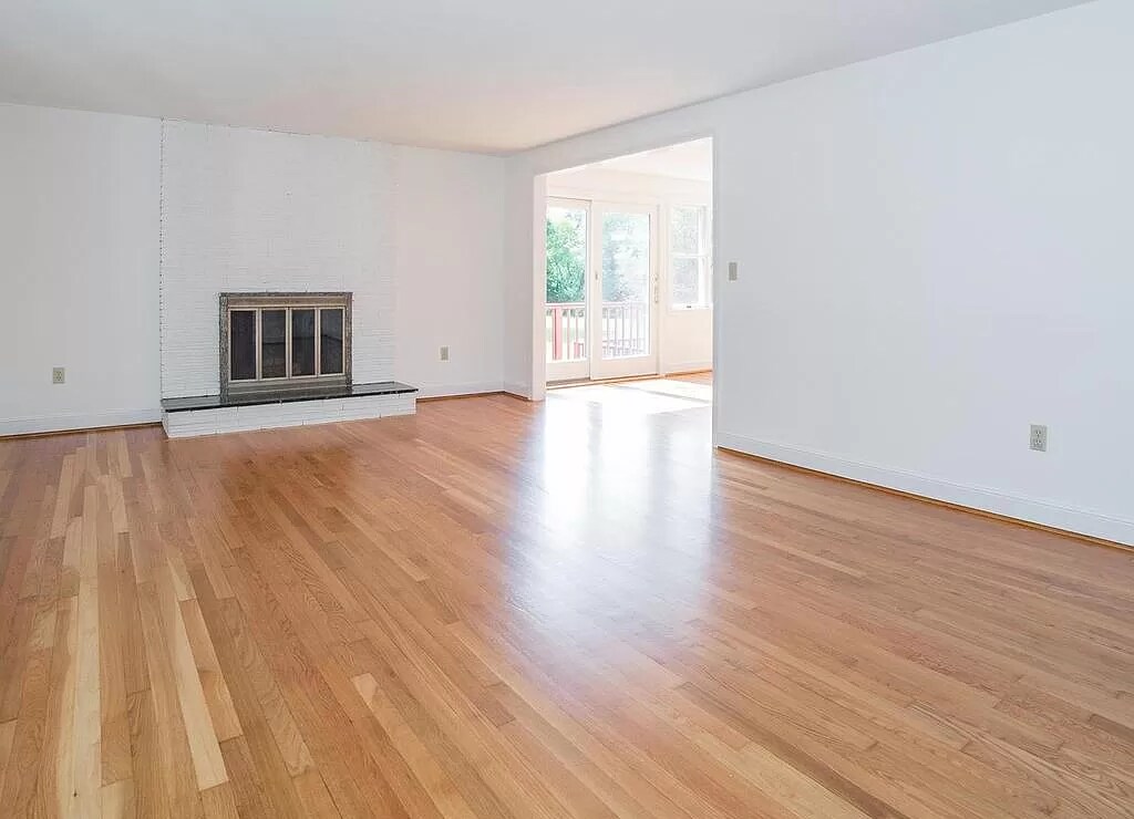 Building Photo - 39 Jackson St