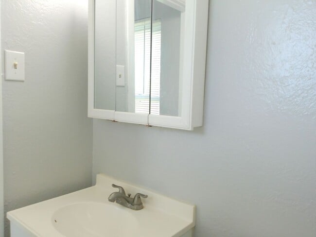 Building Photo - 4318 Belfast Dr