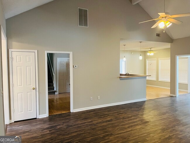 Building Photo - 50 Rock Mill Ct