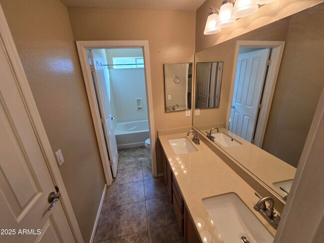 Building Photo - 6072 S Tucana Ln