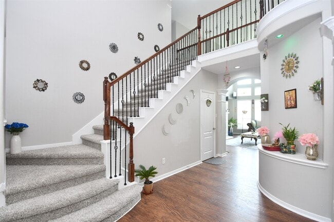 Building Photo - 6027 Opal Crest Ln