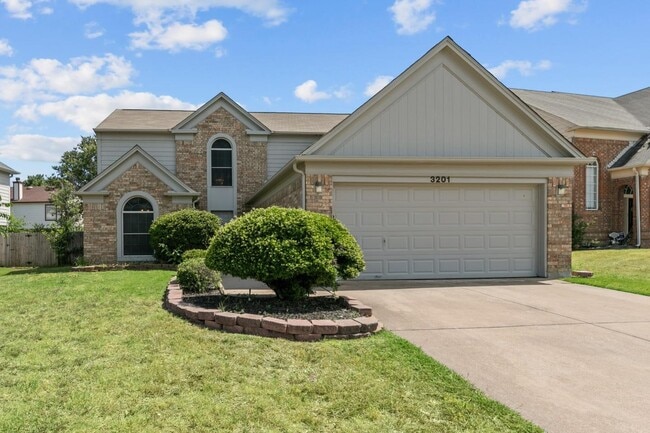 Building Photo - 3201 Roddy Dr