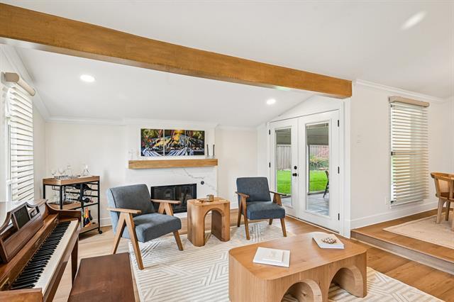 Building Photo - 6646 Town Bluff Dr
