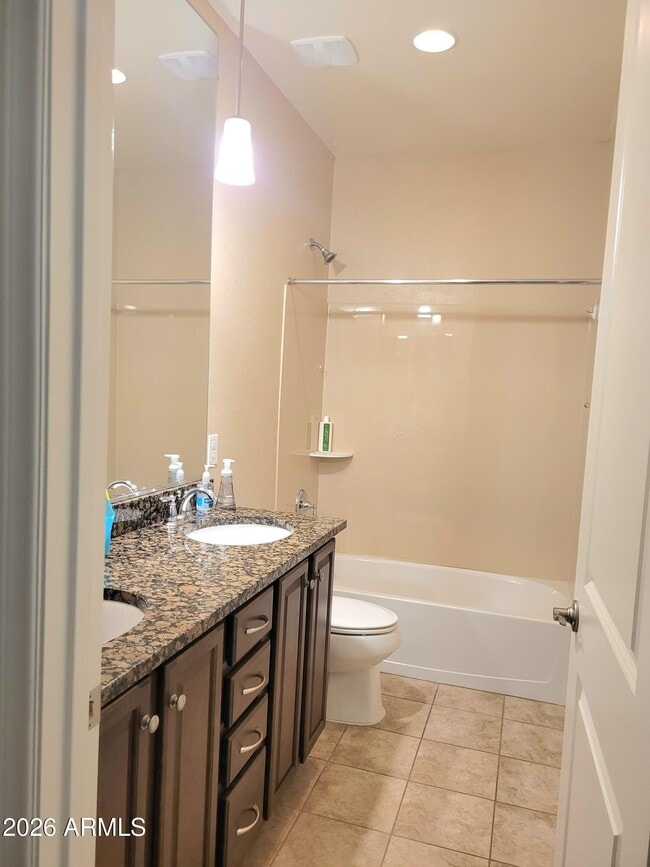 Building Photo - 194 E Mead Dr