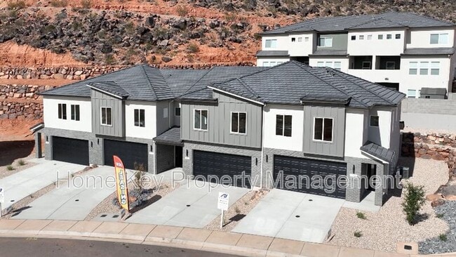 Building Photo - 1549 Mead Ln