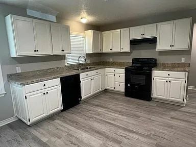 Building Photo - 5120 River Ridge Ln