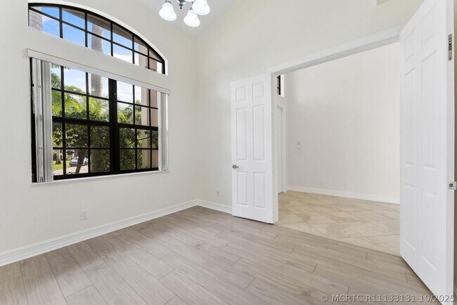 Building Photo - 12945 Pennell Pines Rd
