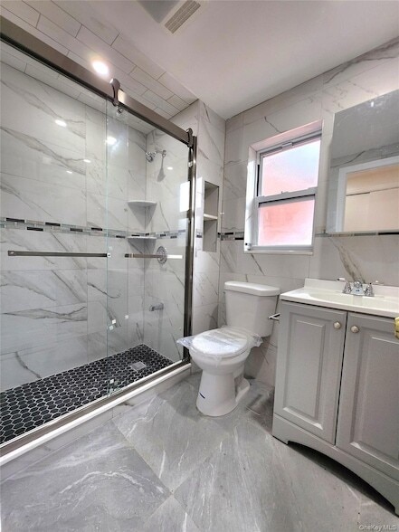 Building Photo - 306 Beebe Rd