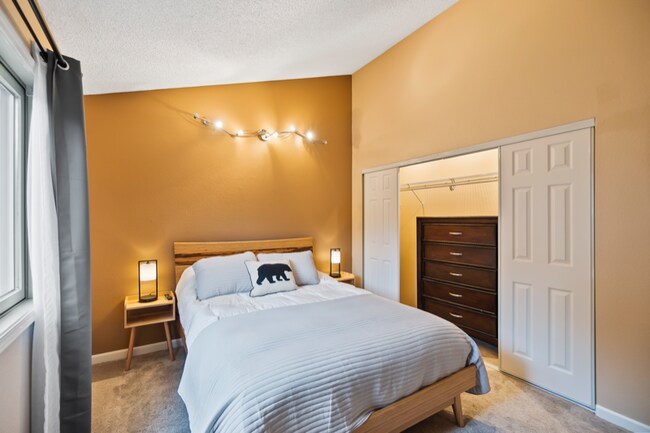 Building Photo - 16131 Black Bear Dr