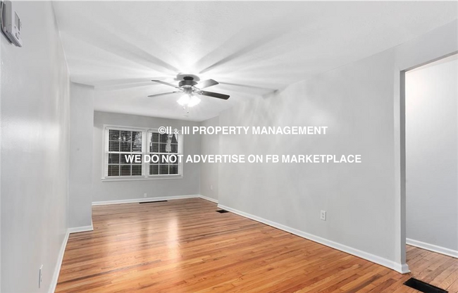 Building Photo - 3703 W 47th Pl