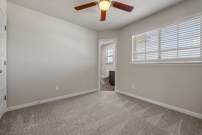 Building Photo - Modern 3-Bed, 2.5-Bath Townhome in New Bra...