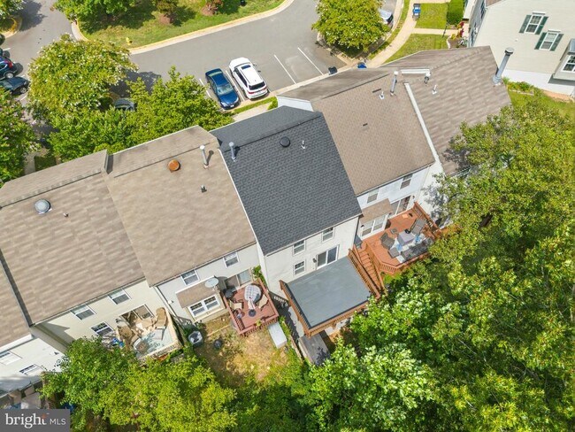 Building Photo - 4217 Kenton Cir