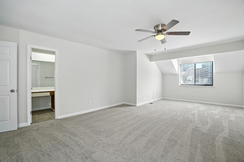 Building Photo - 4721 Woodglen Ct