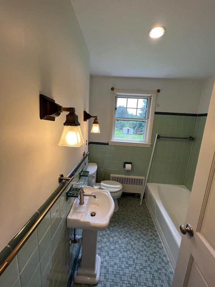 Building Photo - 48 River Ave