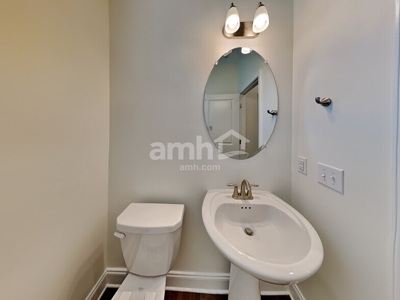 Building Photo - 5908 Hagar Vly Dr