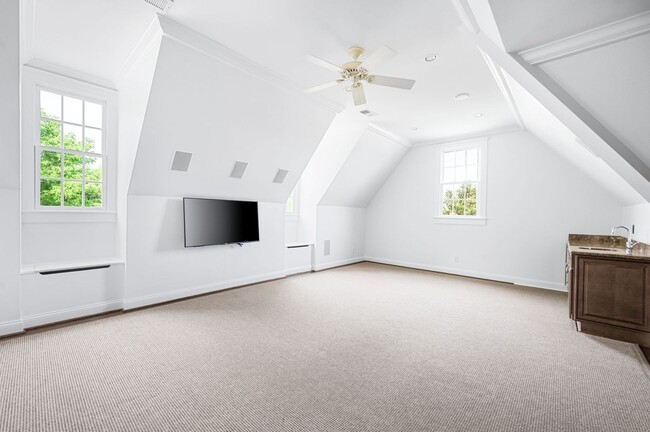 Building Photo - A timeless Cape Cod-style estate!