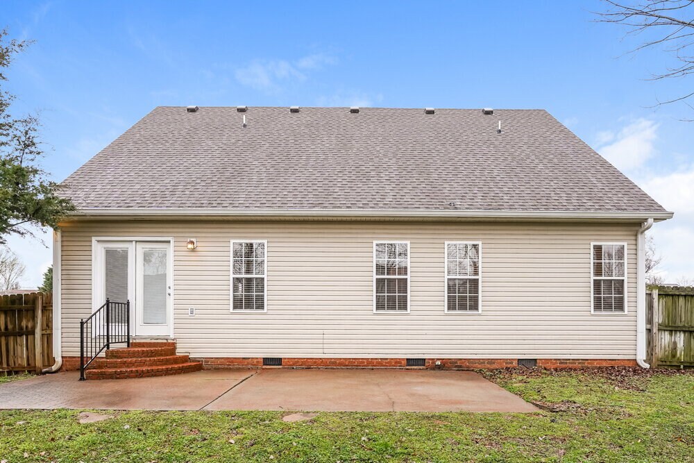 Building Photo - 1501 Teresa Ln