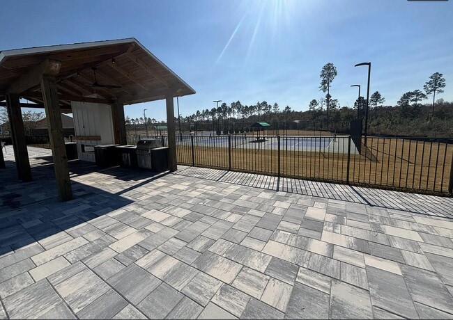 Building Photo - 45 Splendor Run