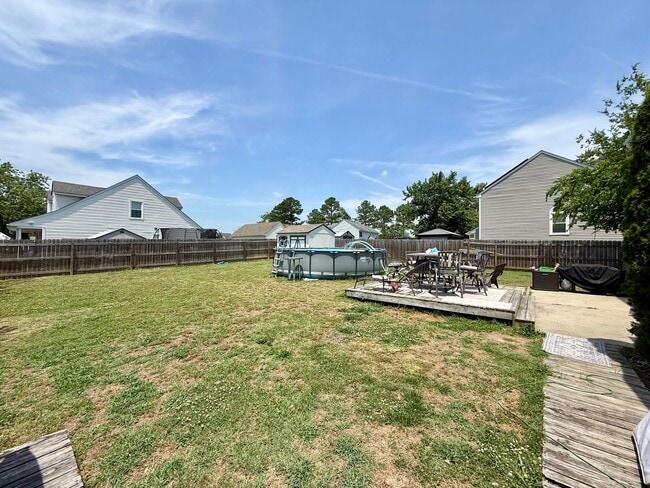 Building Photo - 4-bedroom, 2.5-bath home on a cul-de-sac street!