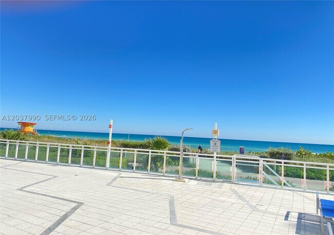 Building Photo - 6917 Collins Ave