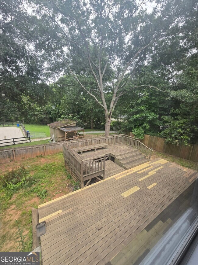 Building Photo - 3490 Runnymeade Dr