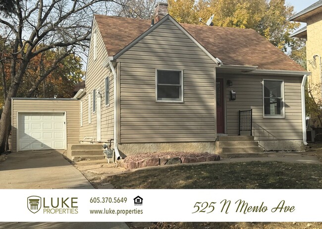 Primary Photo - Four bedroom home for near Terrace Park in...