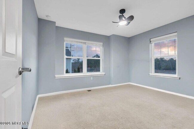 Building Photo - 52 Rockingham Way