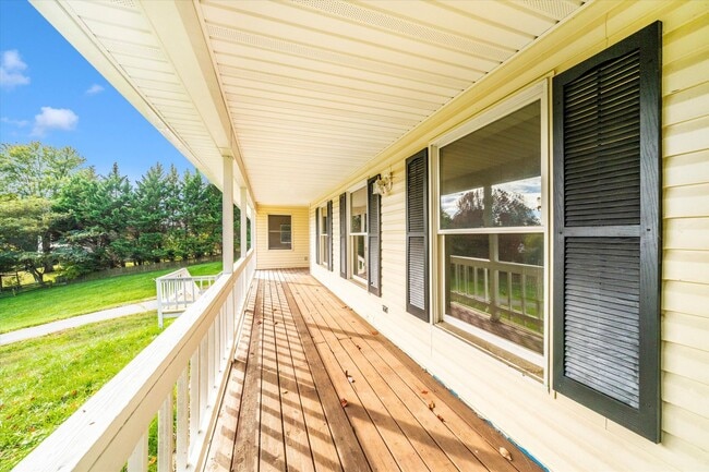 Building Photo - New Market Rental