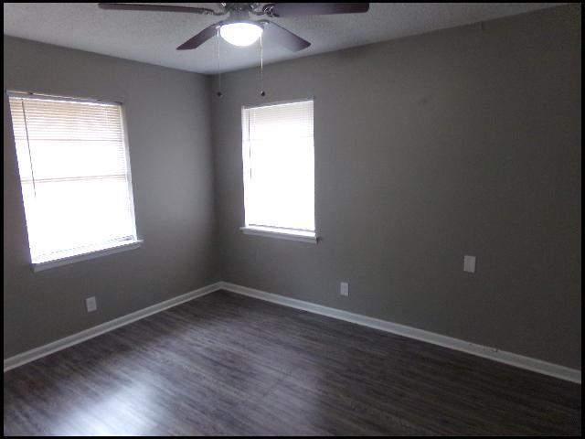 Building Photo - 5408 Halifax Dr