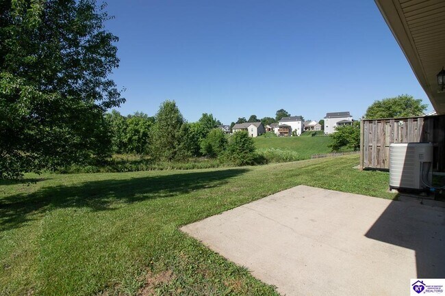 Building Photo - 134 Twin Lakes Dr