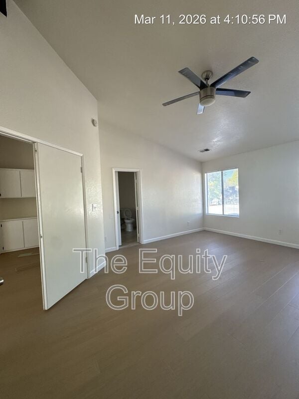 Building Photo - 1942 E Woodsville Ct