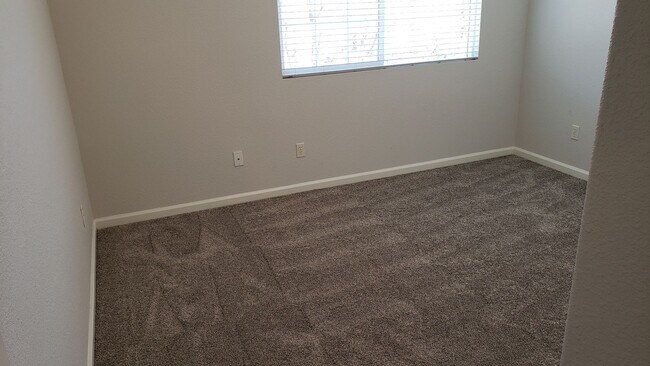 Building Photo - NEW - MOVE IN SPECIAL - 1/2 OFF THE 1ST MO...