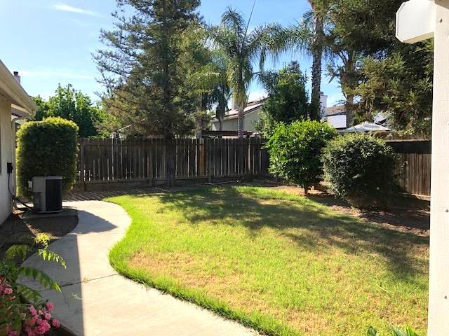 Building Photo - 524 W Russell Ave