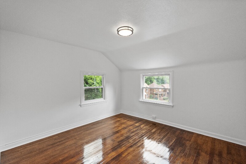 Building Photo - 1454 Elizabeth Blvd