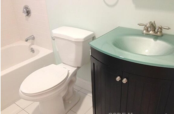 Building Photo - 64-66 Litchfield St