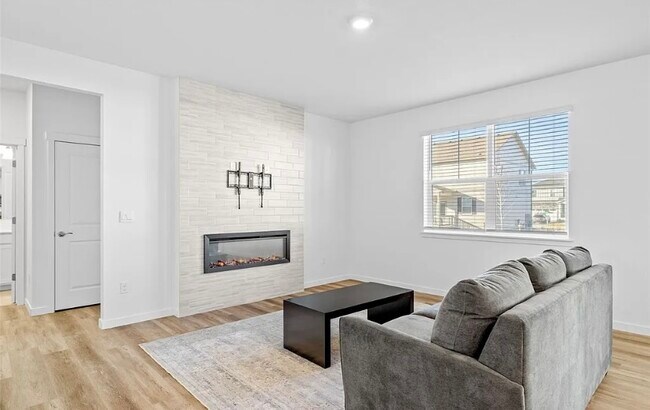 Building Photo - Berthoud Home