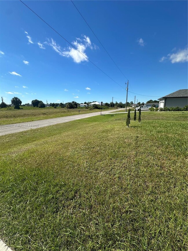 Building Photo - 7003 Burma Cir