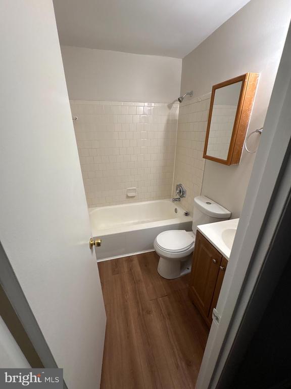 Building Photo - 8209 Stewarton Ct