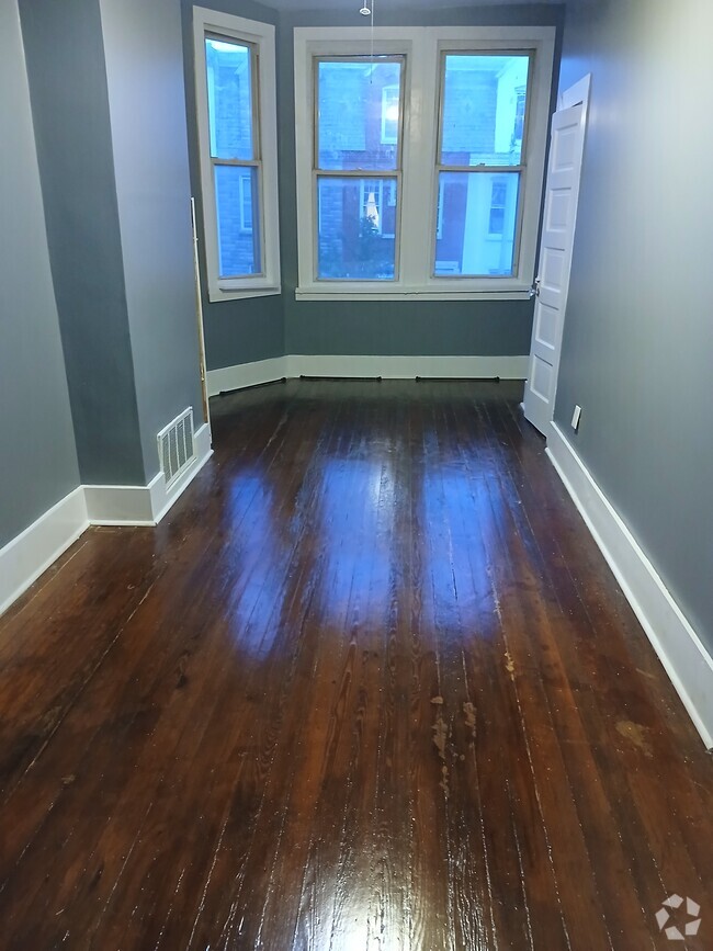 Building Photo - 1721 McCulloh St