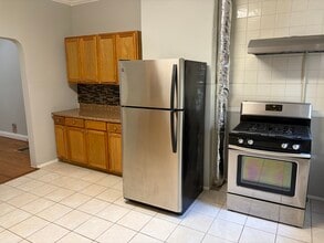 Building Photo - 250X W Fayette St