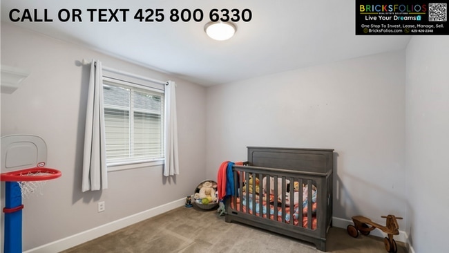 Building Photo - Modern 4 Bed + Chef's Kitchen + Covered Patio in Puyallup!