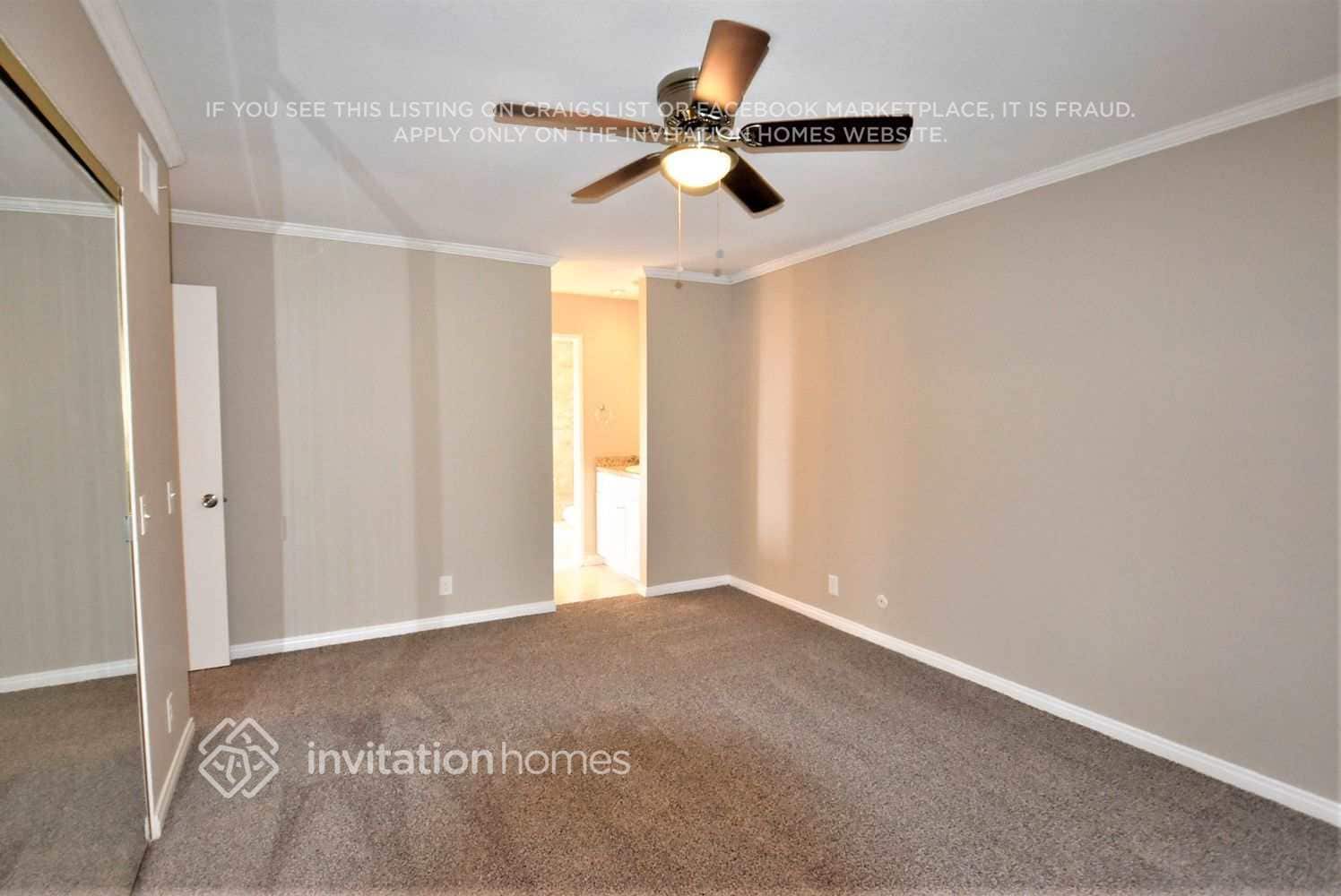 Building Photo - 1500 W Alexis Ave