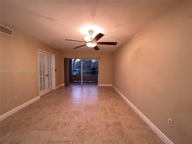 Building Photo - 2820 N Oakland Forest Dr