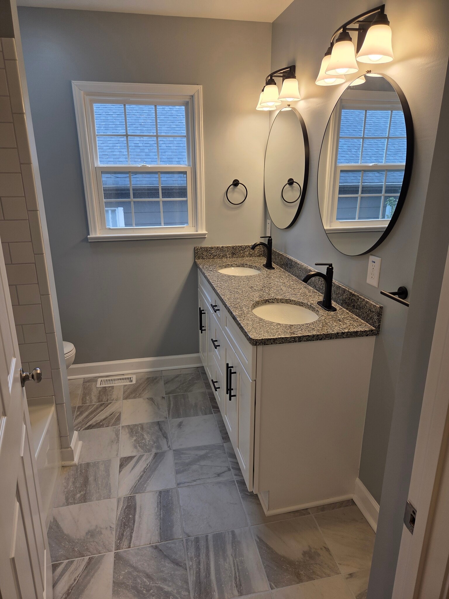 Building Photo - 415 Ford St