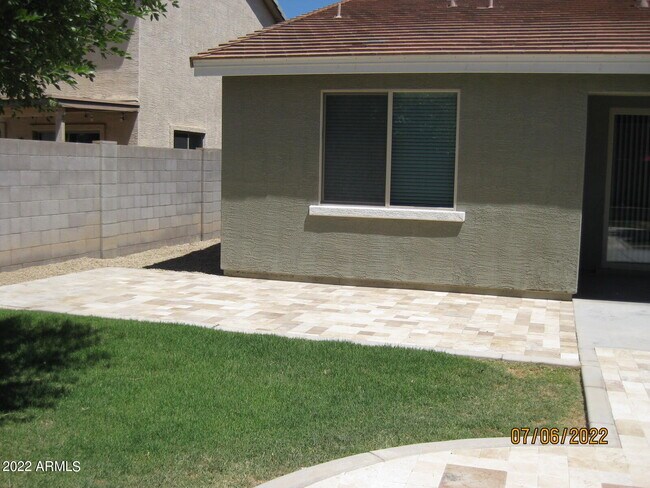 Building Photo - 1781 W Gold Mine Way