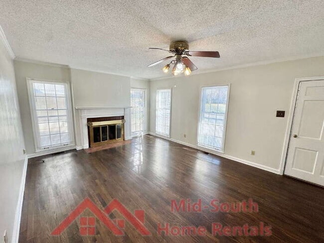 Building Photo - 135 S Greer St