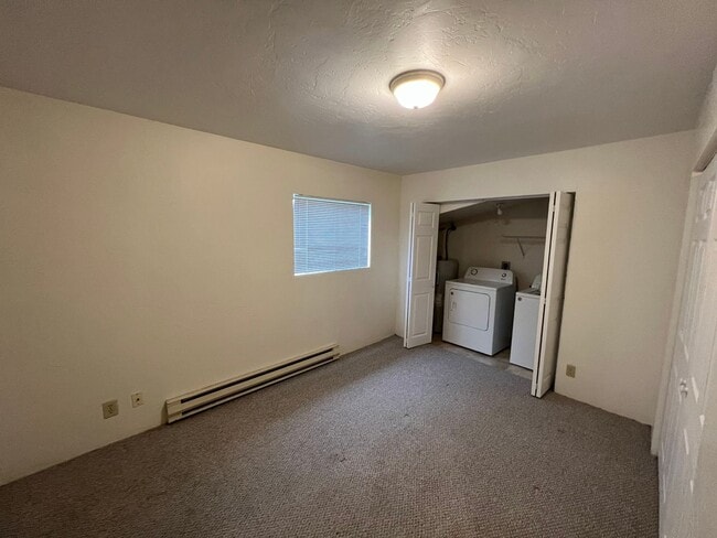 Building Photo - 2 Bedroom in Colllege Hill/Friendly Area