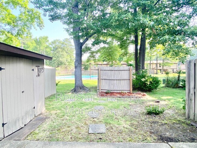 Building Photo - 1058 Willow Green Dr