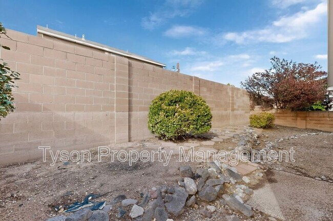 Building Photo - 5905 Night Whisper Rd NW